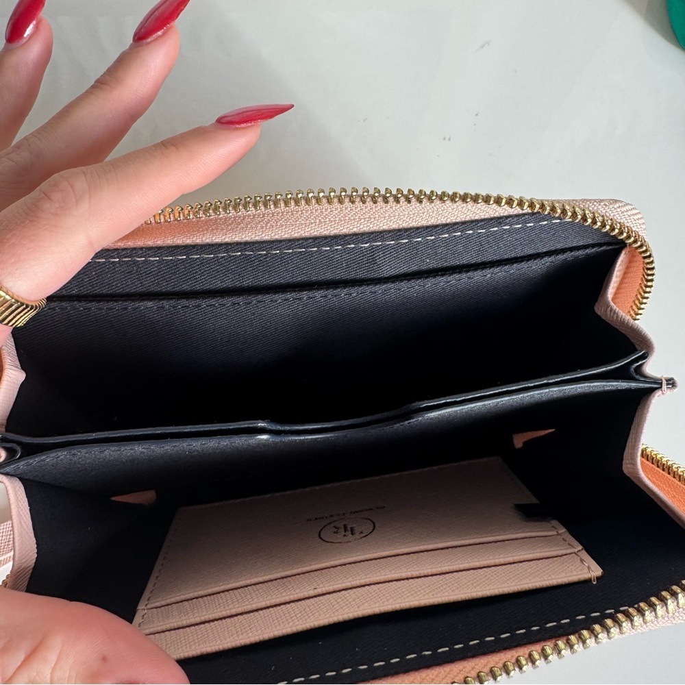 Things Remembered Light Pink & Gold Wallet - Picture 6 of 7